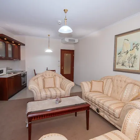 Ametist - Comfort By The Gondola Lift